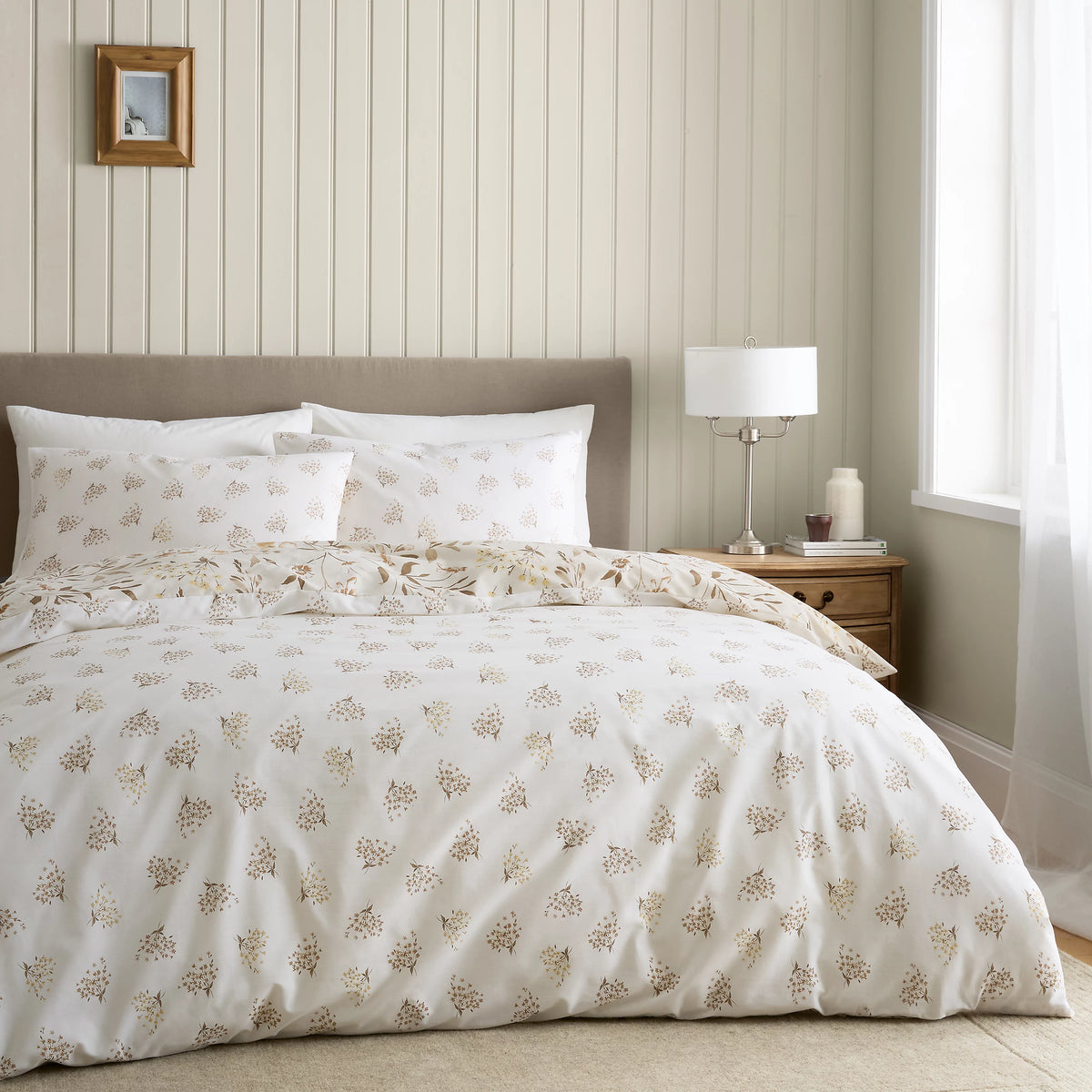 Catherine Lansfield Isadora Floral Reversible Duvet Cover Set Natural