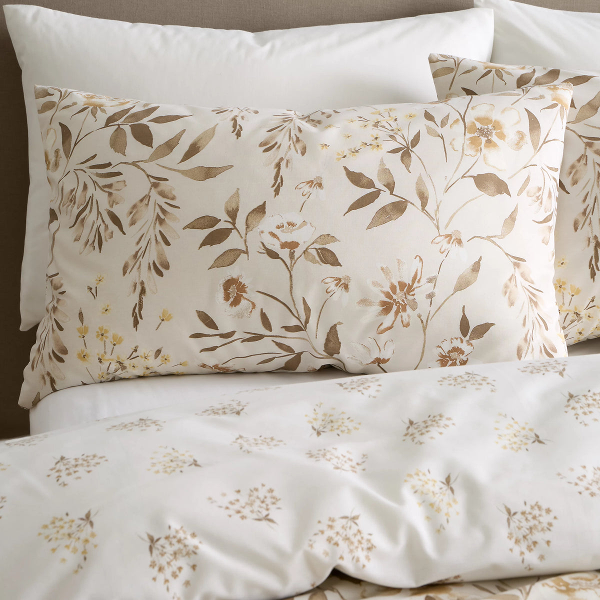 Catherine Lansfield Isadora Floral Reversible Duvet Cover Set Natural
