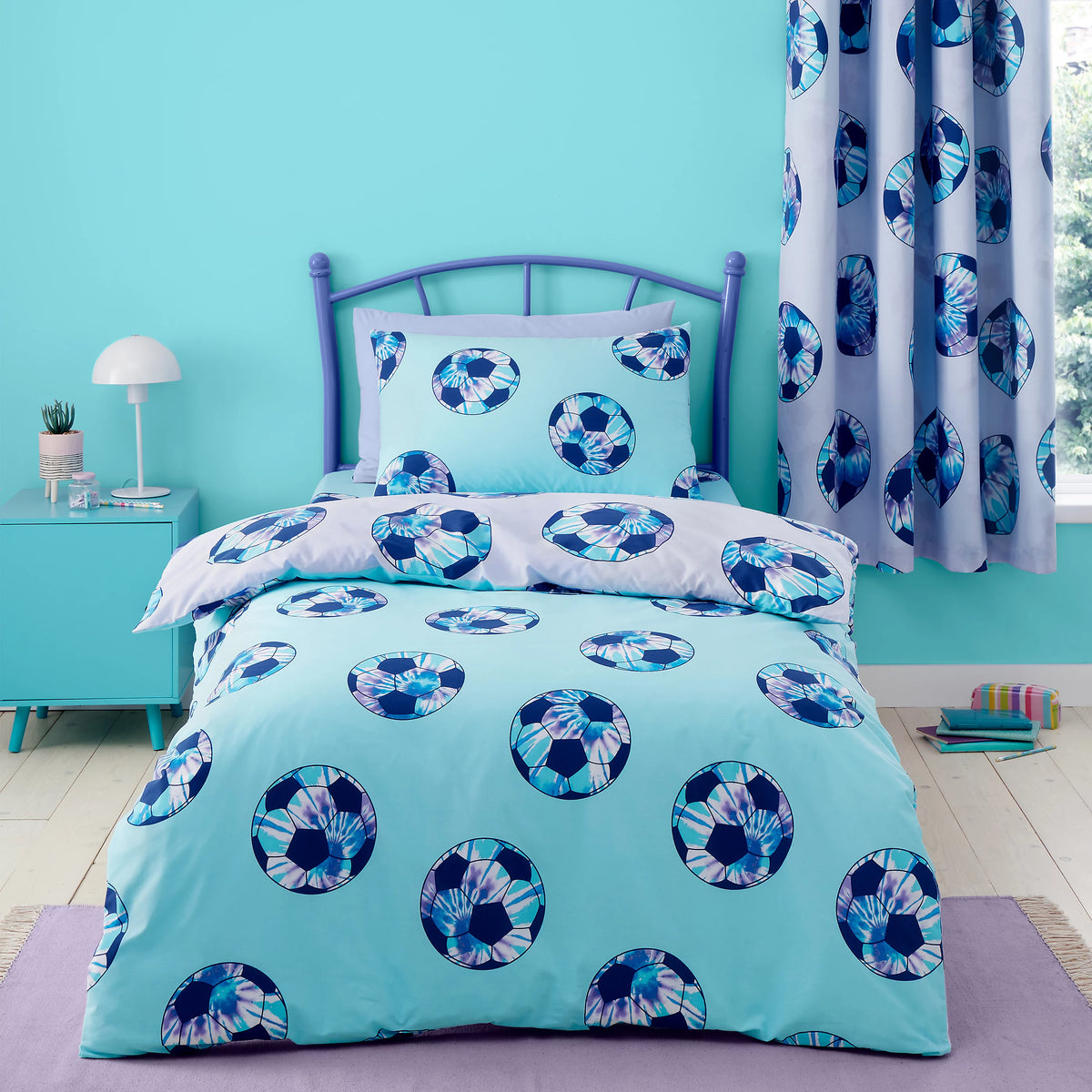 Catherine Lansfield Tie Dye Football Reversible Duvet Cover Set in Lilac