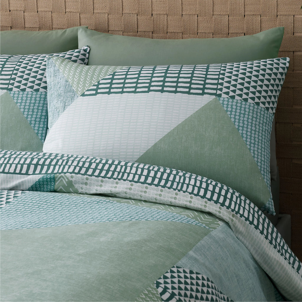 Catherine Lansfield Larsson Geo Duvet Cover Set Green