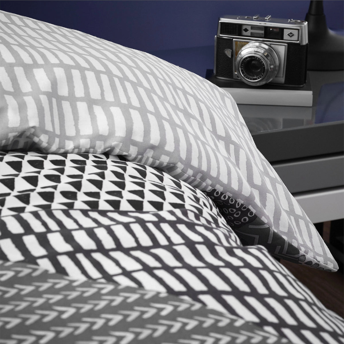 Catherine Lansfield Larsson Geo Duvet Cover Set Grey