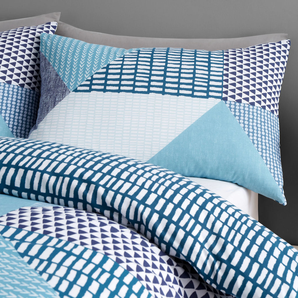 Catherine Lansfield Larsson Geo Duvet Cover Set Teal