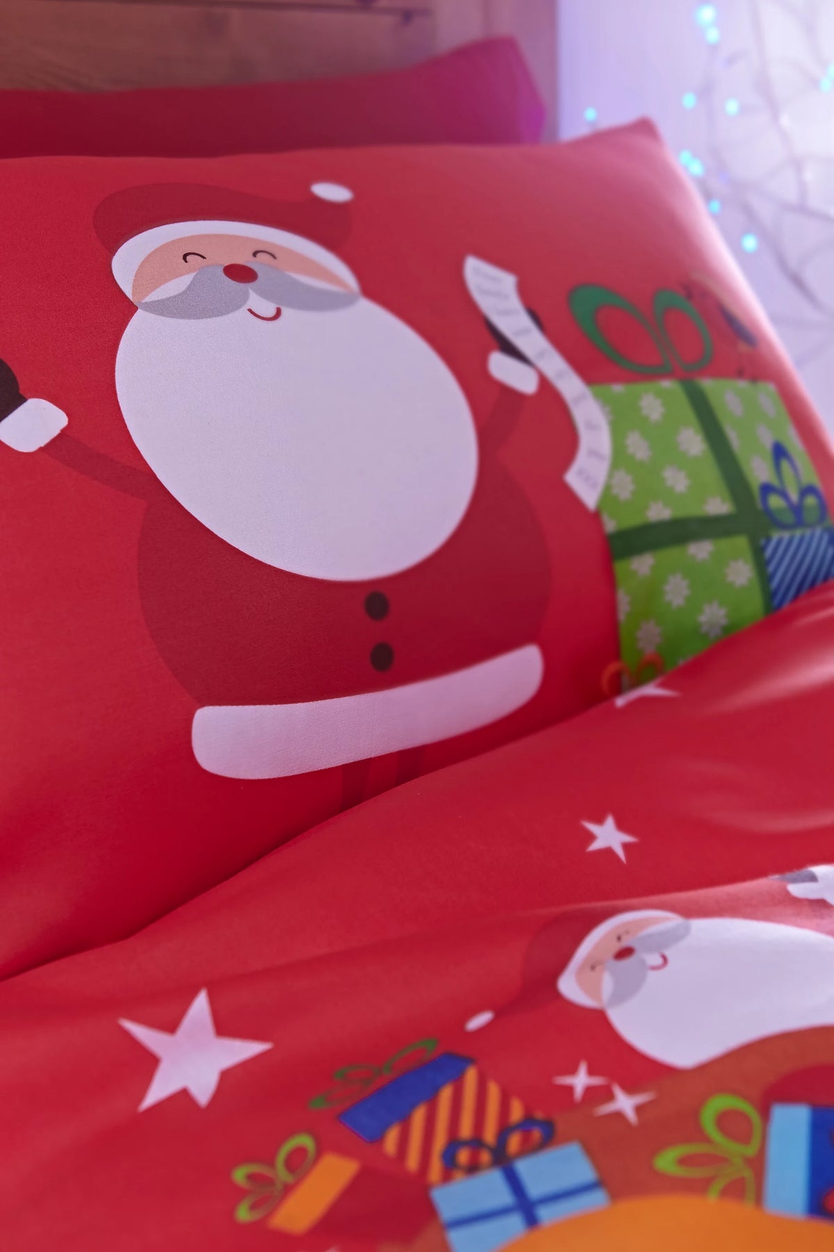 Catherine Lansfield Santa's Christmas Presents Red Duvet Cover Set