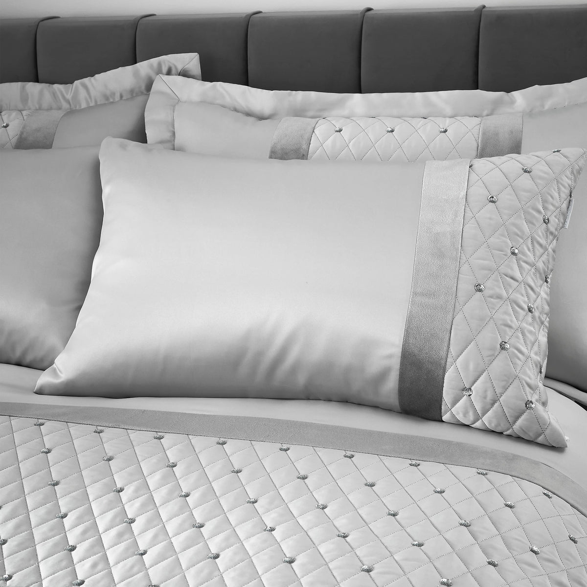 Catherine Lansfield Sequin Cluster Duvet Cover Set Silver