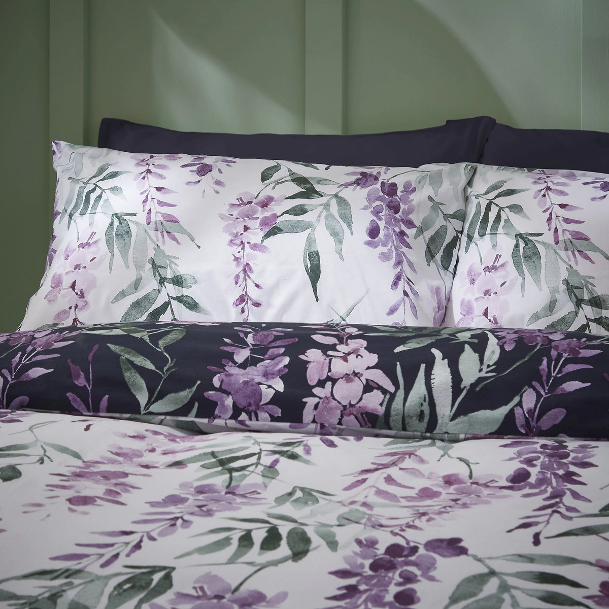 Catherine Lansfield Wisteria Duvet Cover Set White Navy