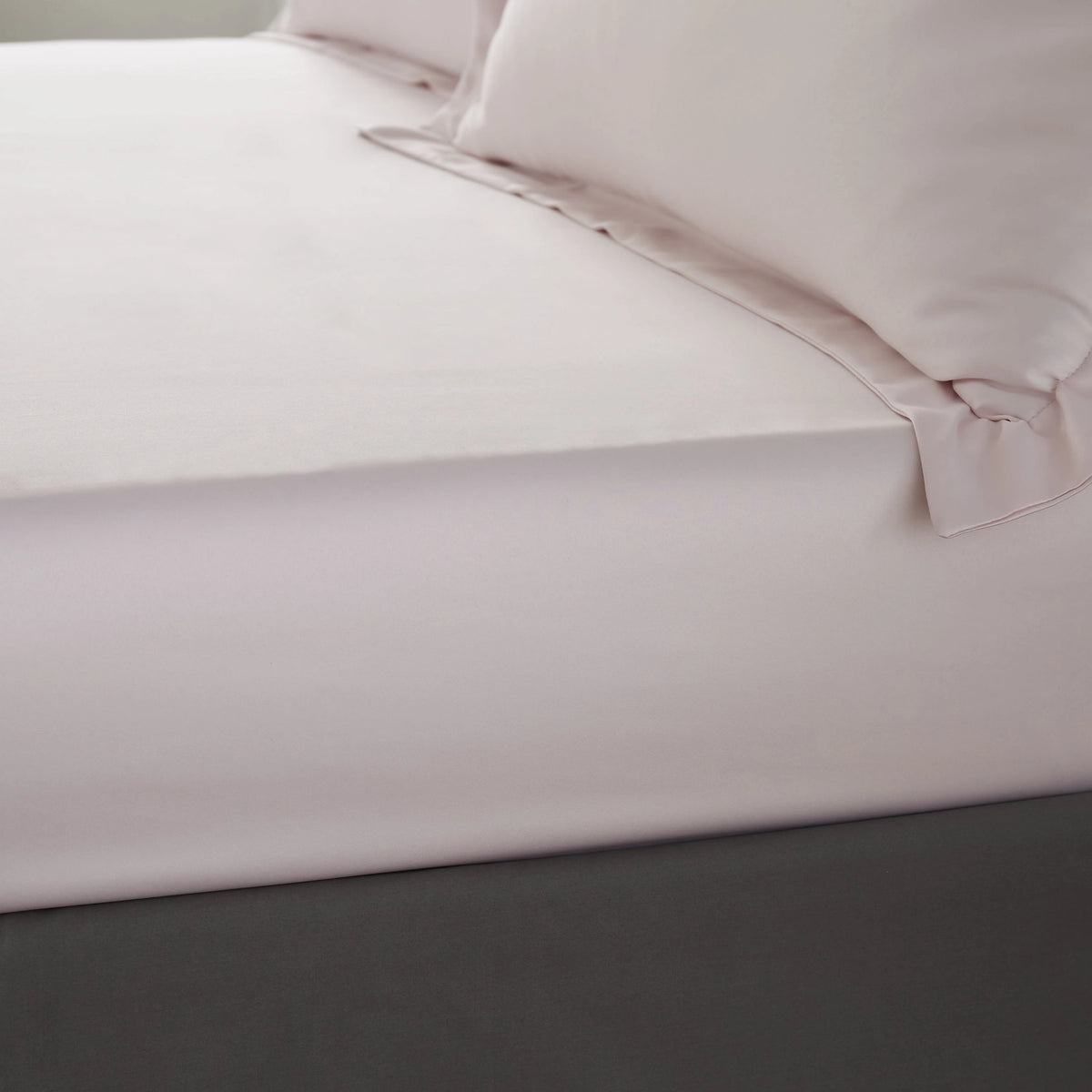 Catherine Lansfield Silky Soft Satin Fitted Sheet 30cm Depth Blush Pink