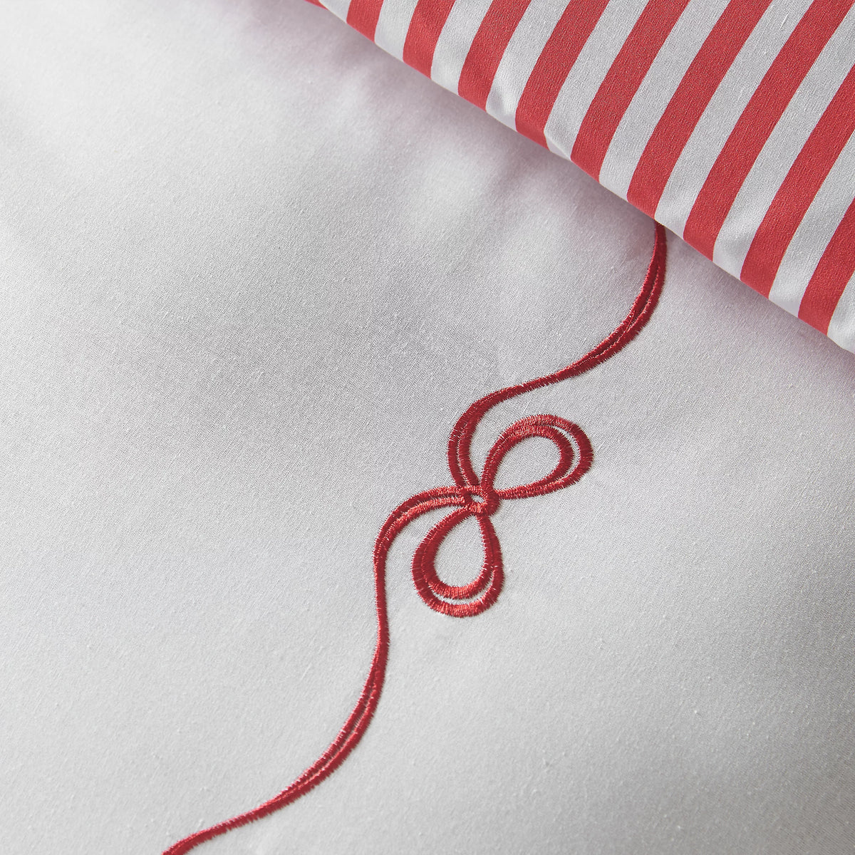 Catherine Lansfield Bow Embroidery White Red Duvet Cover Set