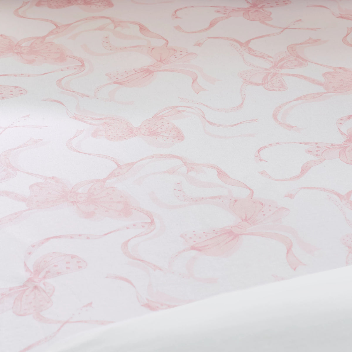 Catherine Lansfield White/Pink Bow Fitted Sheet