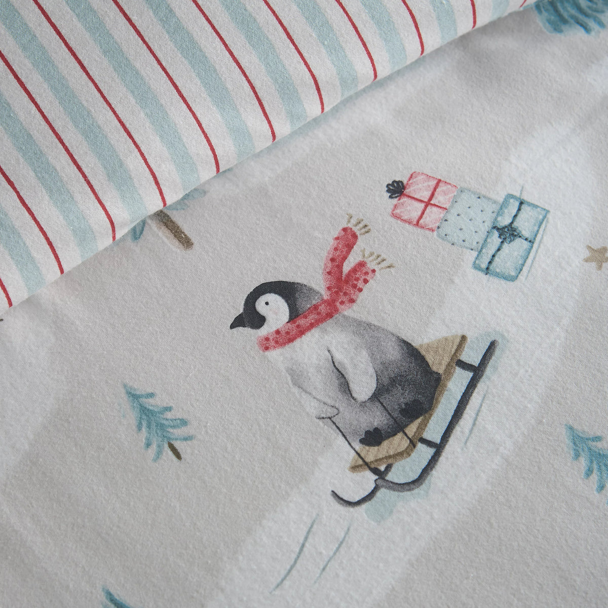 Catherine Lansfield Brushed 100% Cotton Christmas Penguins Duvet Cover Set