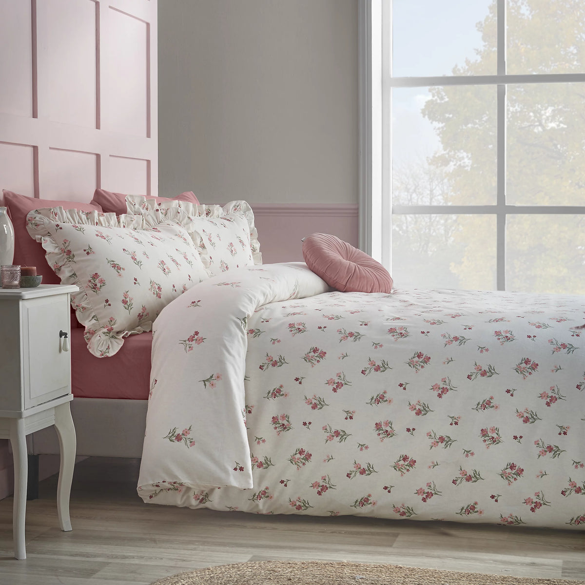 Catherine Lansfield Pink Brushed Ditsy Floral Cotton Reversible Duvet Cover Set