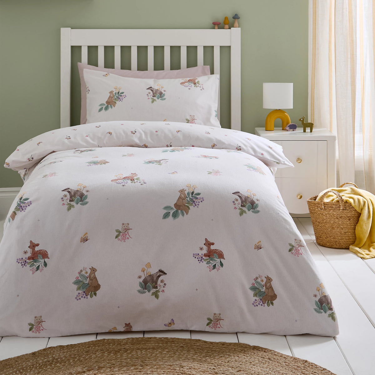 Catherine Lansfield Forest Friends 100% Brushed Cotton Reversible Duvet Cover Set in Cream