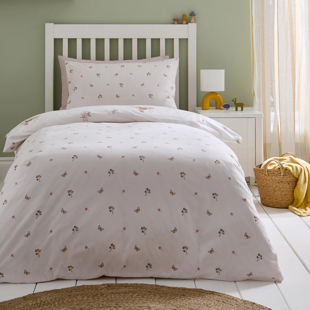Catherine Lansfield Forest Friends 100% Brushed Cotton Reversible Duvet Cover Set in Cream