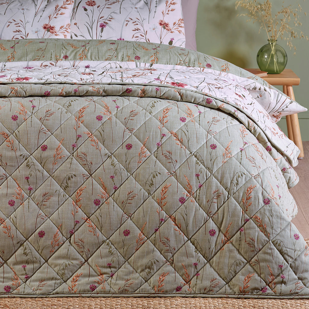 Catherine Lansfield Grasmere Floral Green Bedspread 200x220cm