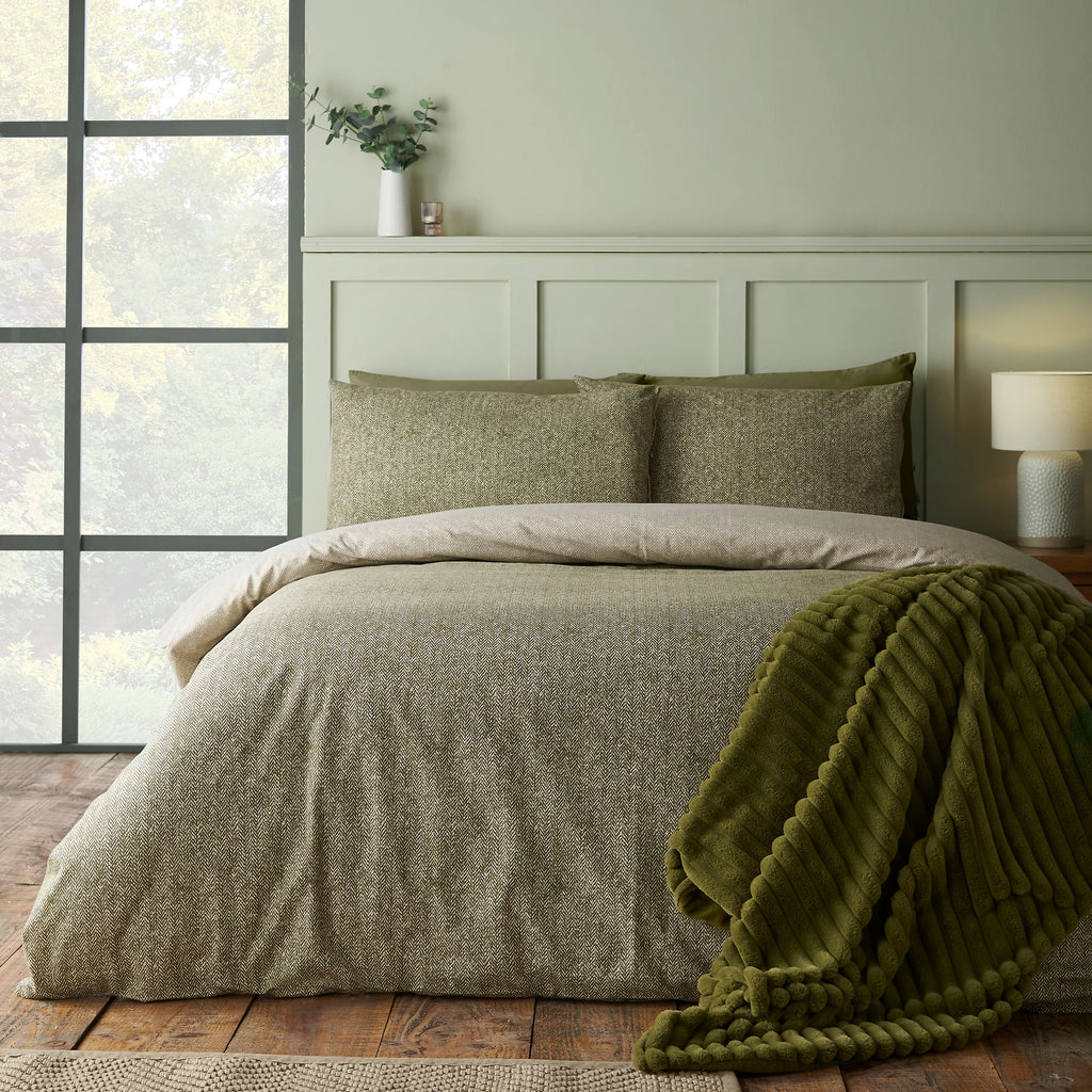Catherine Lansfield Green Herringbone Brushed Cotton Duvet Cover Set