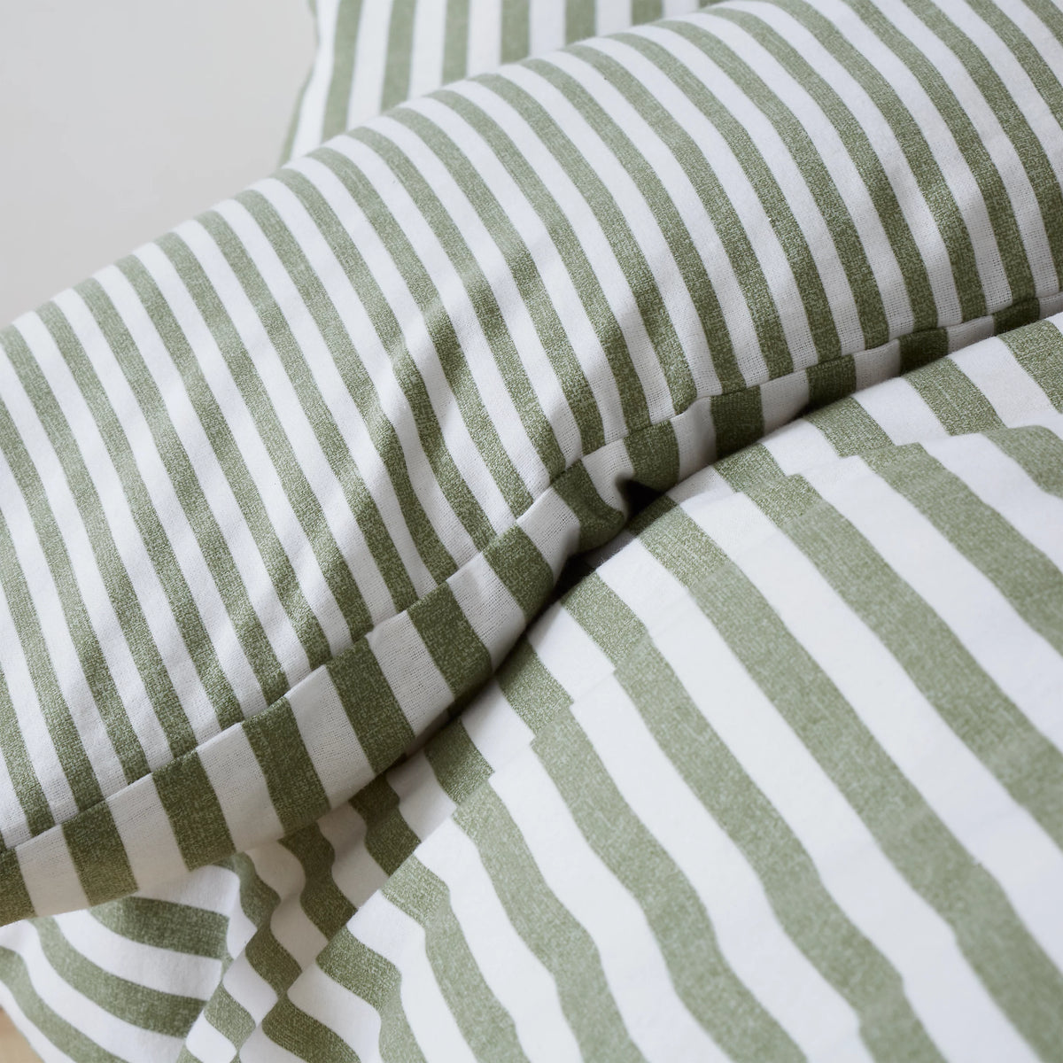 Catherine Lansfield Green Reversible Supersoft 100% Brushed Cotton Stripe Duvet Cover Set