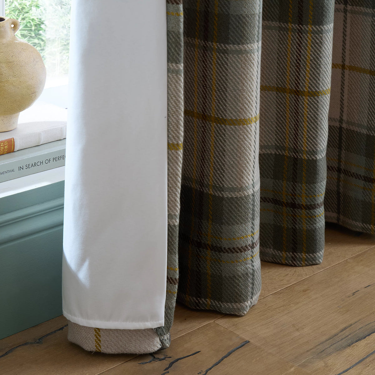 Catherine Lansfield Glencoe Check Thermal Blackout Eyelet Curtains in Green