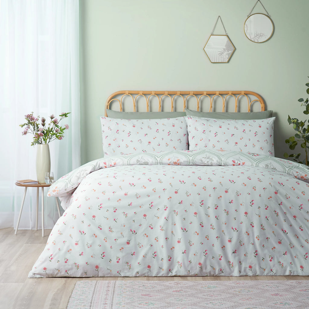 Catherine Lansfield Cameo Floral Reversible Duvet Cover Set Soft Green