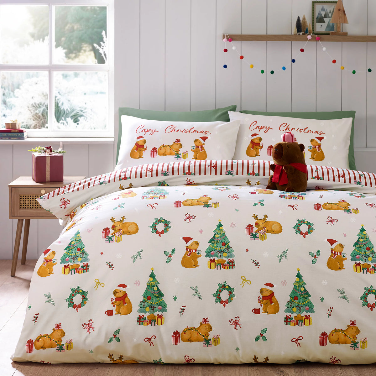 Catherine Lansfield Capybara Christmas Duvet Cover Set