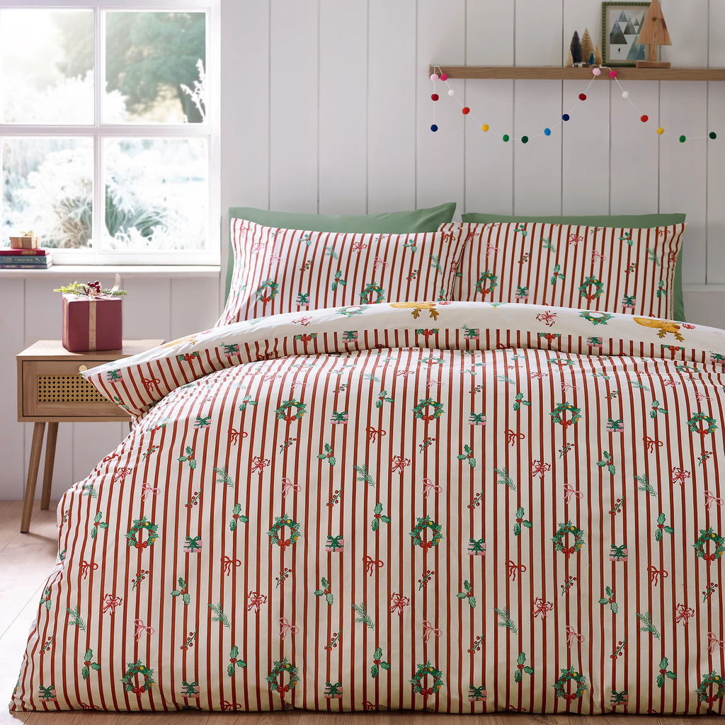 Catherine Lansfield Capybara Christmas Duvet Cover Set
