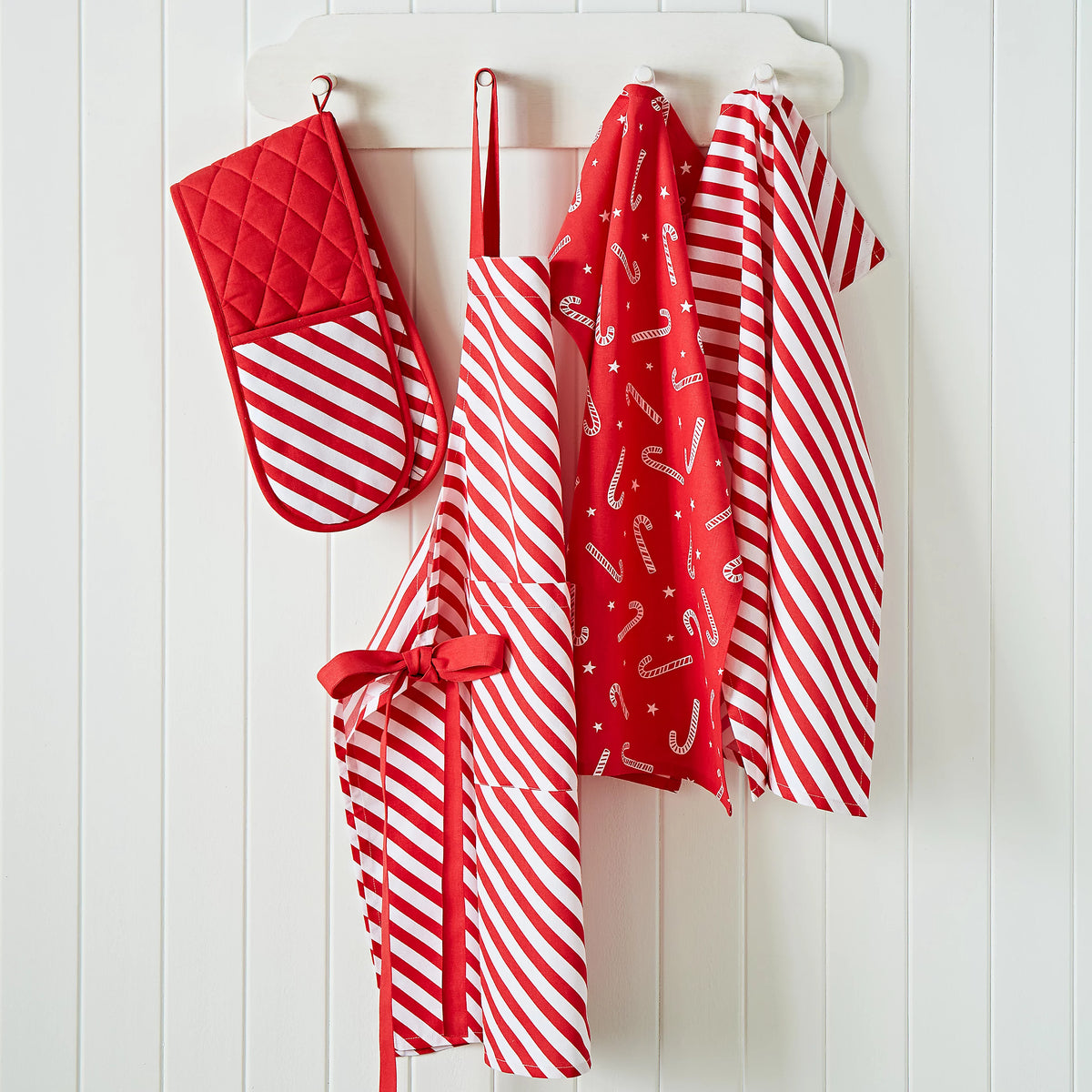Catherine Lansfield Christmas Candy Cane Cotton Kitchen Apron in White / Red
