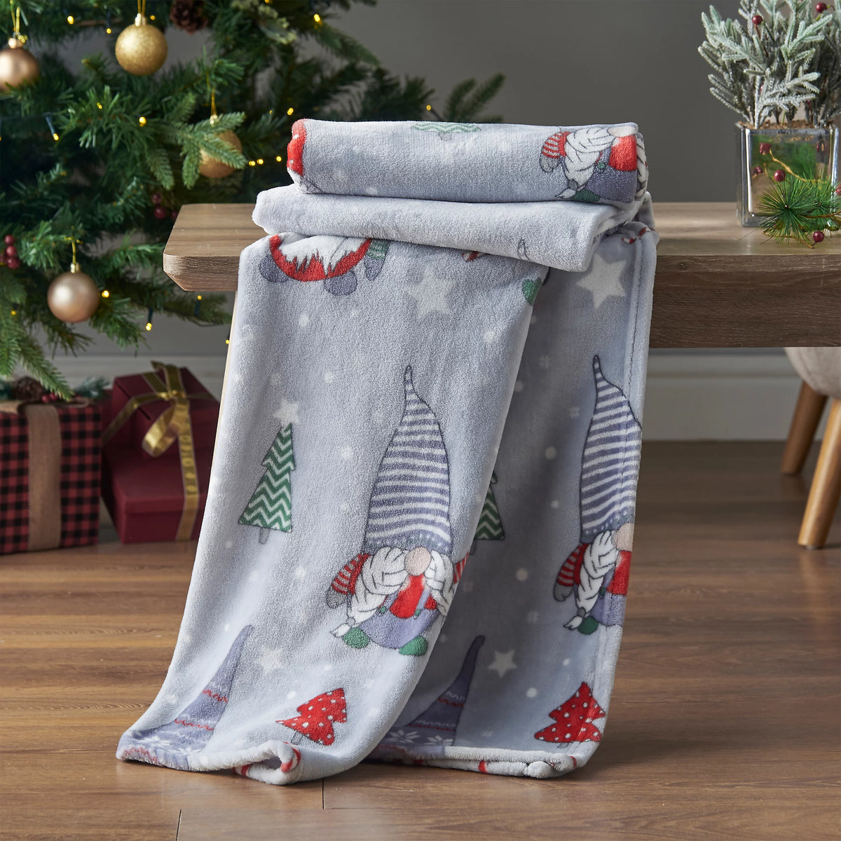 Catherine Lansfield Christmas Gnomes Grey Fleece Throw
