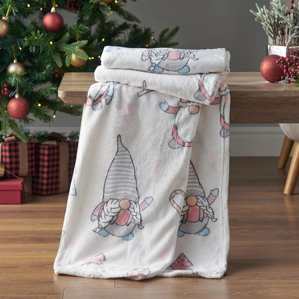 Catherine Lansfield Christmas Gnomes Pink Fleece Throw