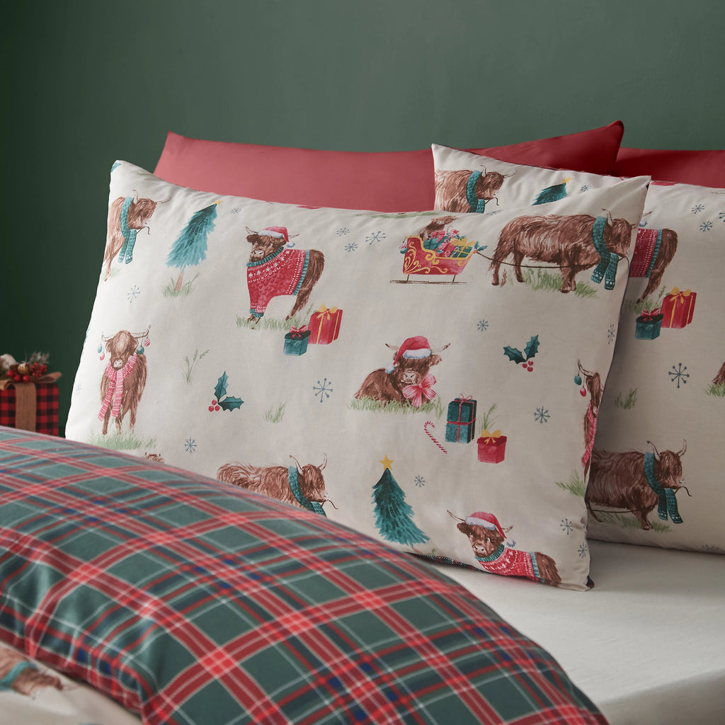 Catherine Lansfield Christmas Highland Cow Duvet Cover Set