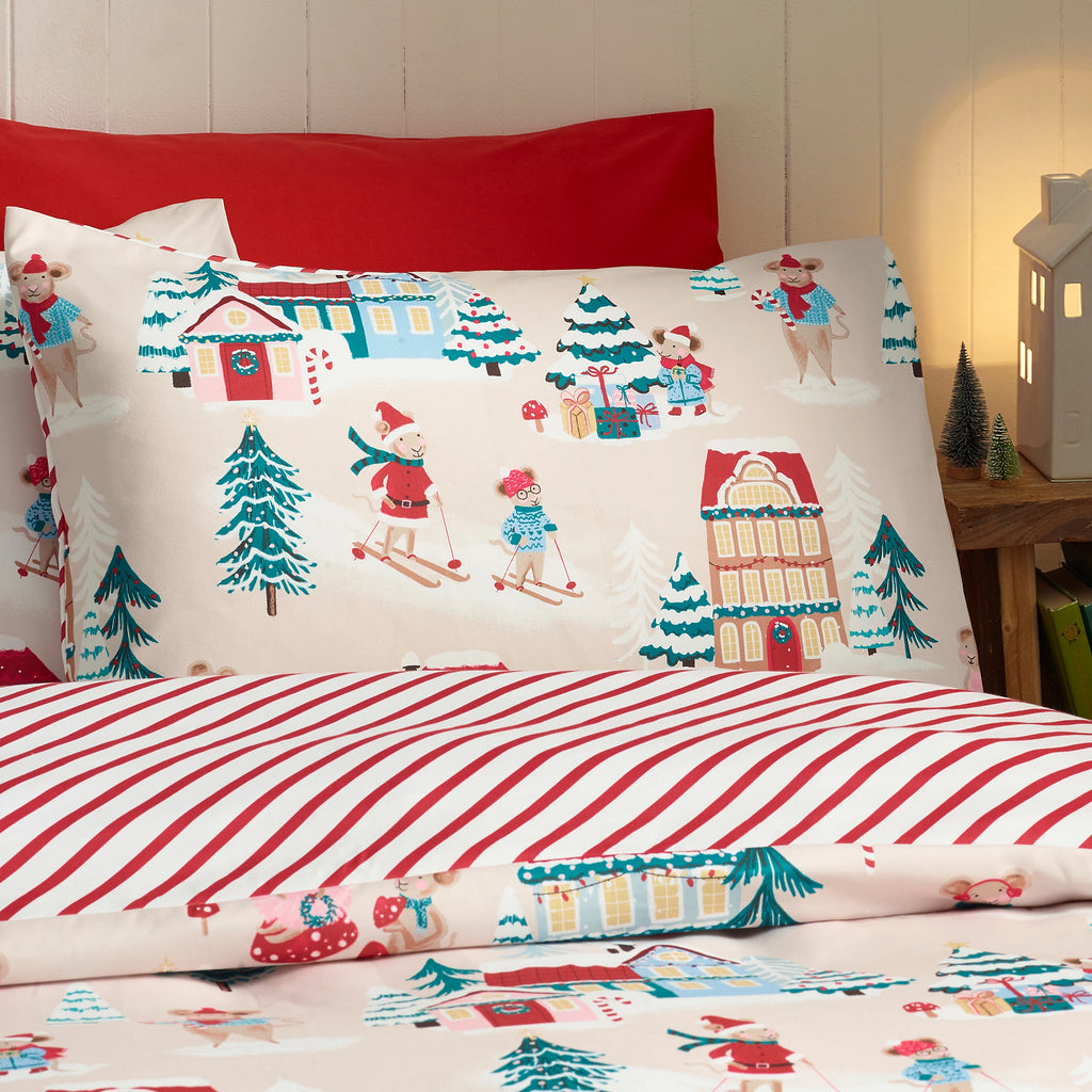 Catherine Lansfield Christmas Mouse Town festive mice duvet cover set, close up detail.