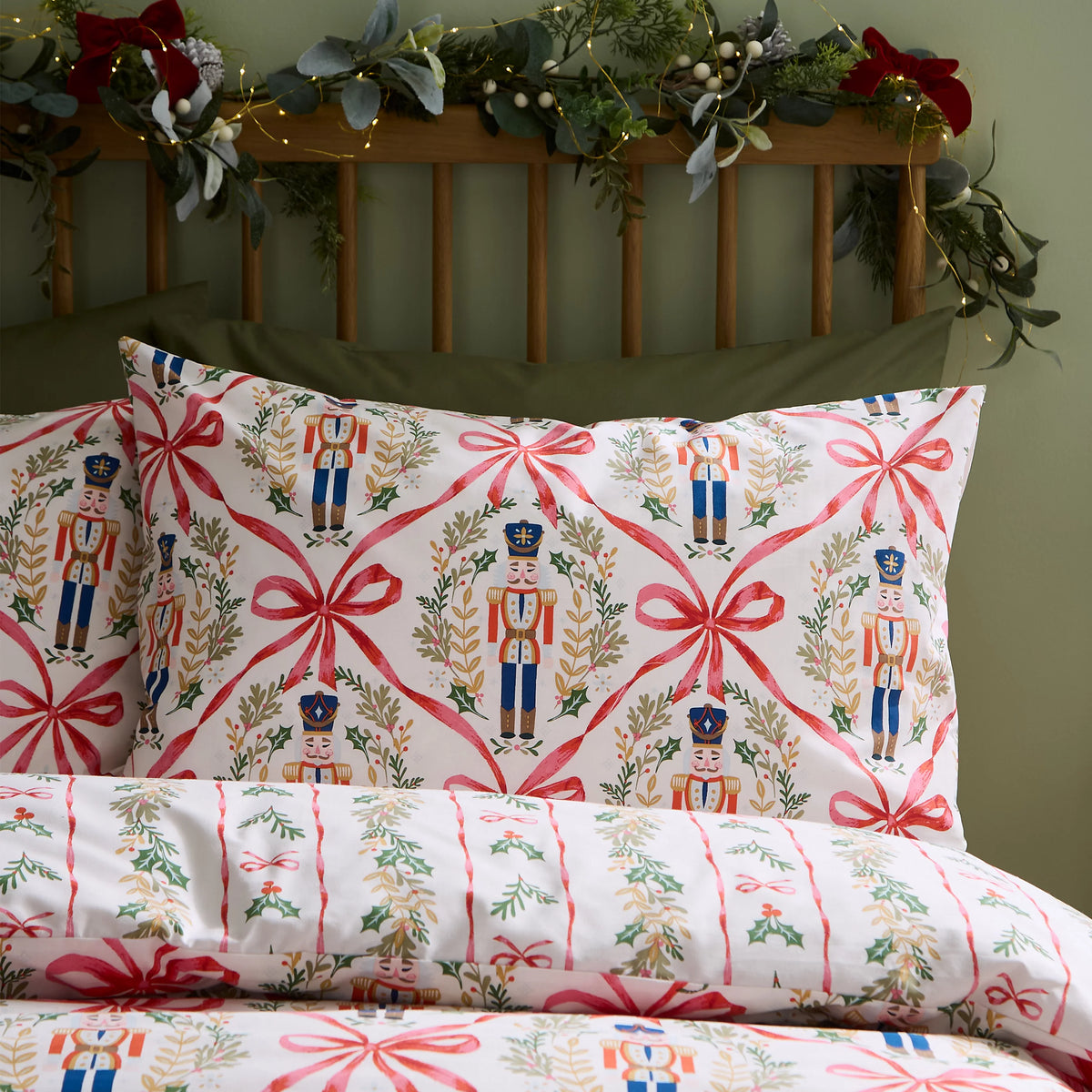 Catherine Lansfield Christmas Nutcracker Bows Duvet Cover Set