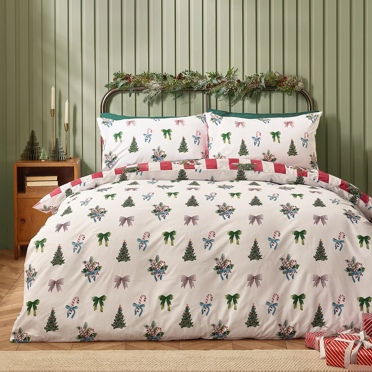 Catherine Lansfield Red Christmas Stripe Reversible Duvet Cover Set