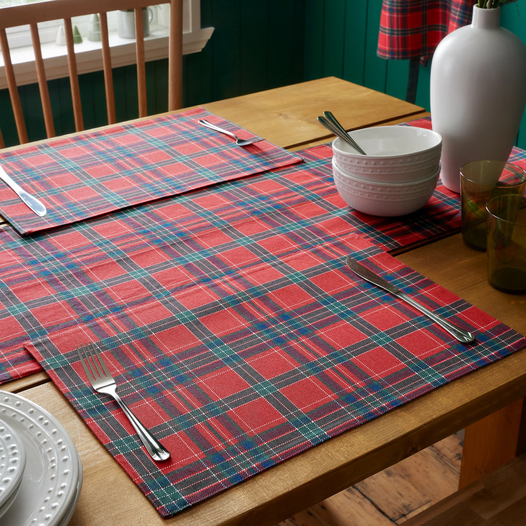 Catherine Lansfield Christmas Tartan Check Cotton Placemats 4 Pack in Red / Green