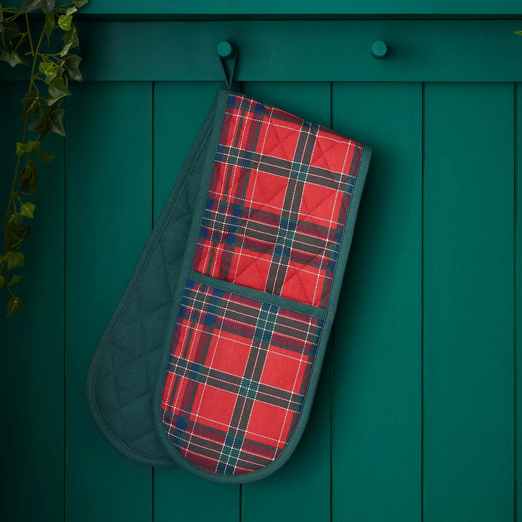 Catherine Lansfield Christmas Tartan Check Cotton Double Oven Glove in Red / Green