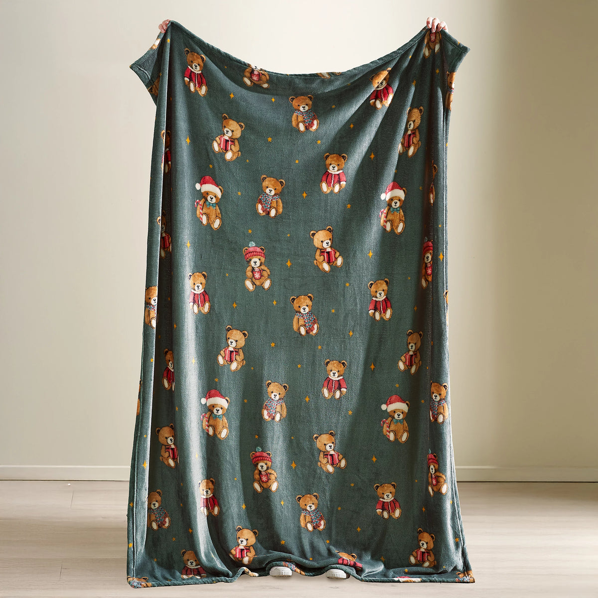 Catherine Lansfield Green Christmas Tartan Teddy Bear Fleece Blanket Throw
