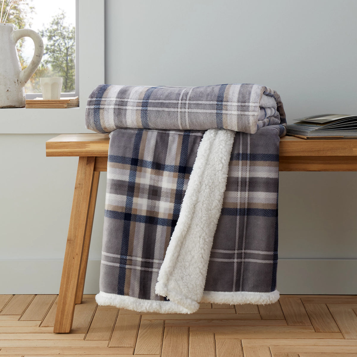 Catherine Lansfield Cosy Kelso Check Throw Charcoal Grey 130x170cm