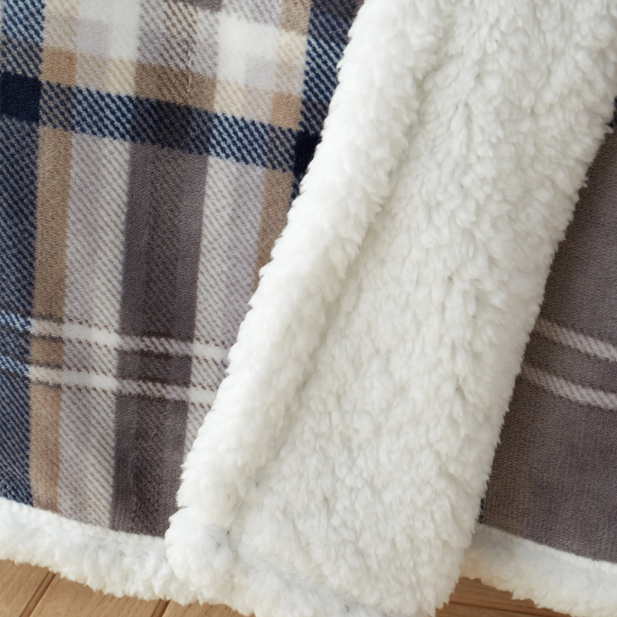 Catherine Lansfield Cosy Kelso Check Throw Charcoal Grey 130x170cm