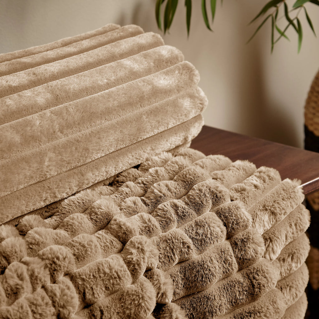 Catherine Lansfield Natural Soft and Cosy Ribbed Faux Fur Throw