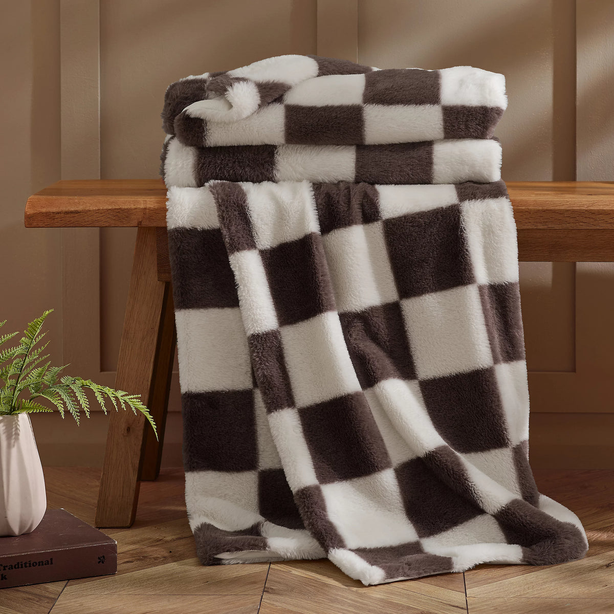 Catherine Lansfield Chocolate Cosy Soft Checkerboard Fleece Blanket Throw