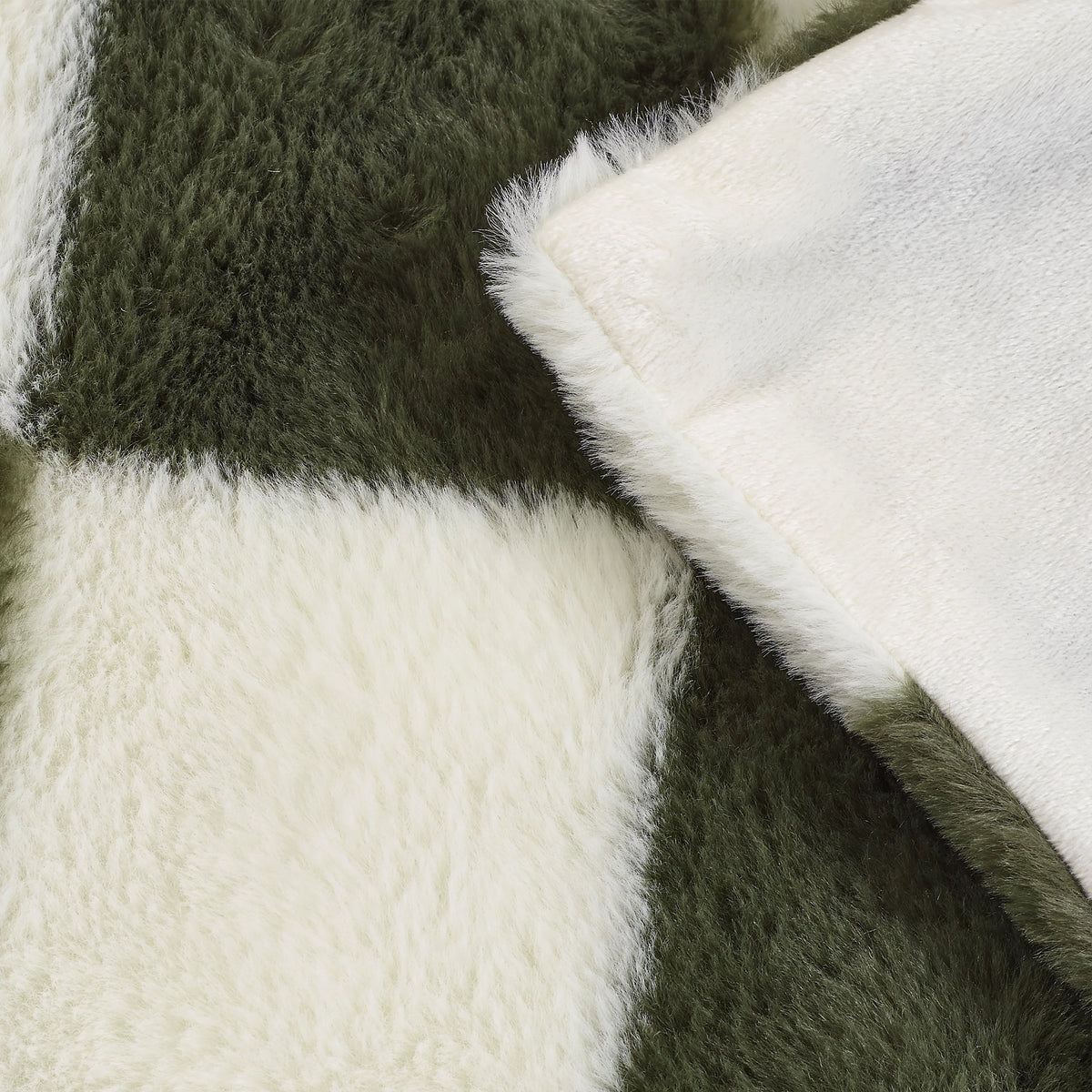Catherine Lansfield Green Cosy Soft Checkerboard Fleece Blanket Throw