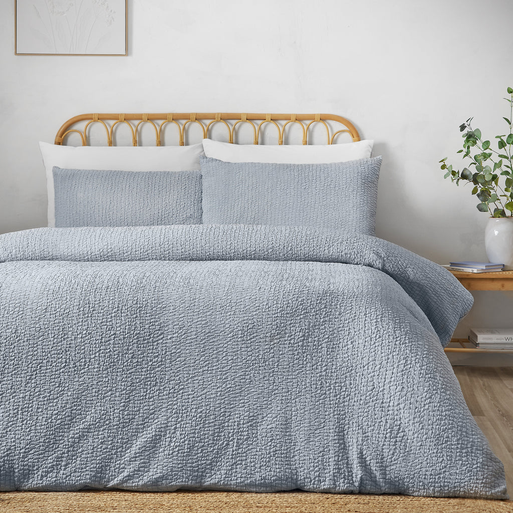 Catherine Lansfield Blue Crinkle Seersucker Duvet Cover Set