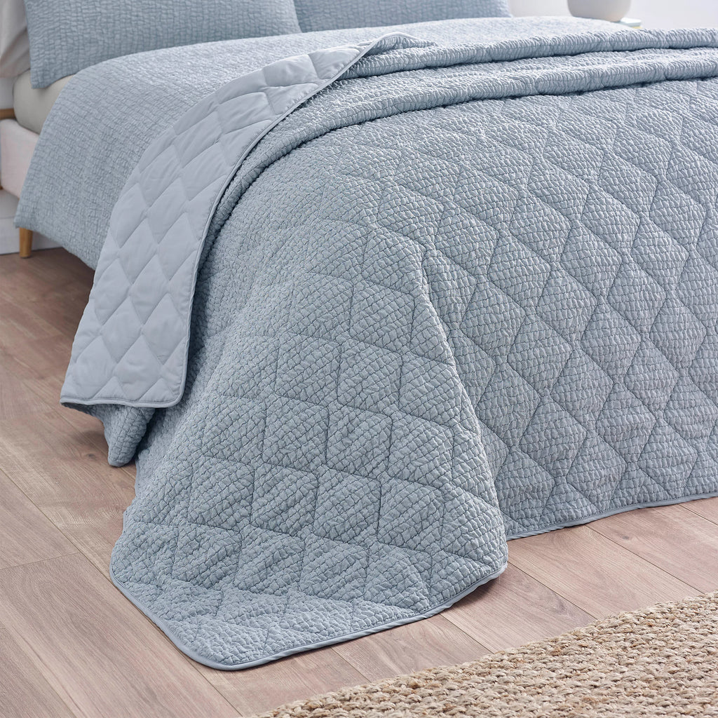 Catherine Lansfield Crinkle Seersucker Texture 220x220cm Bedspread - Blue