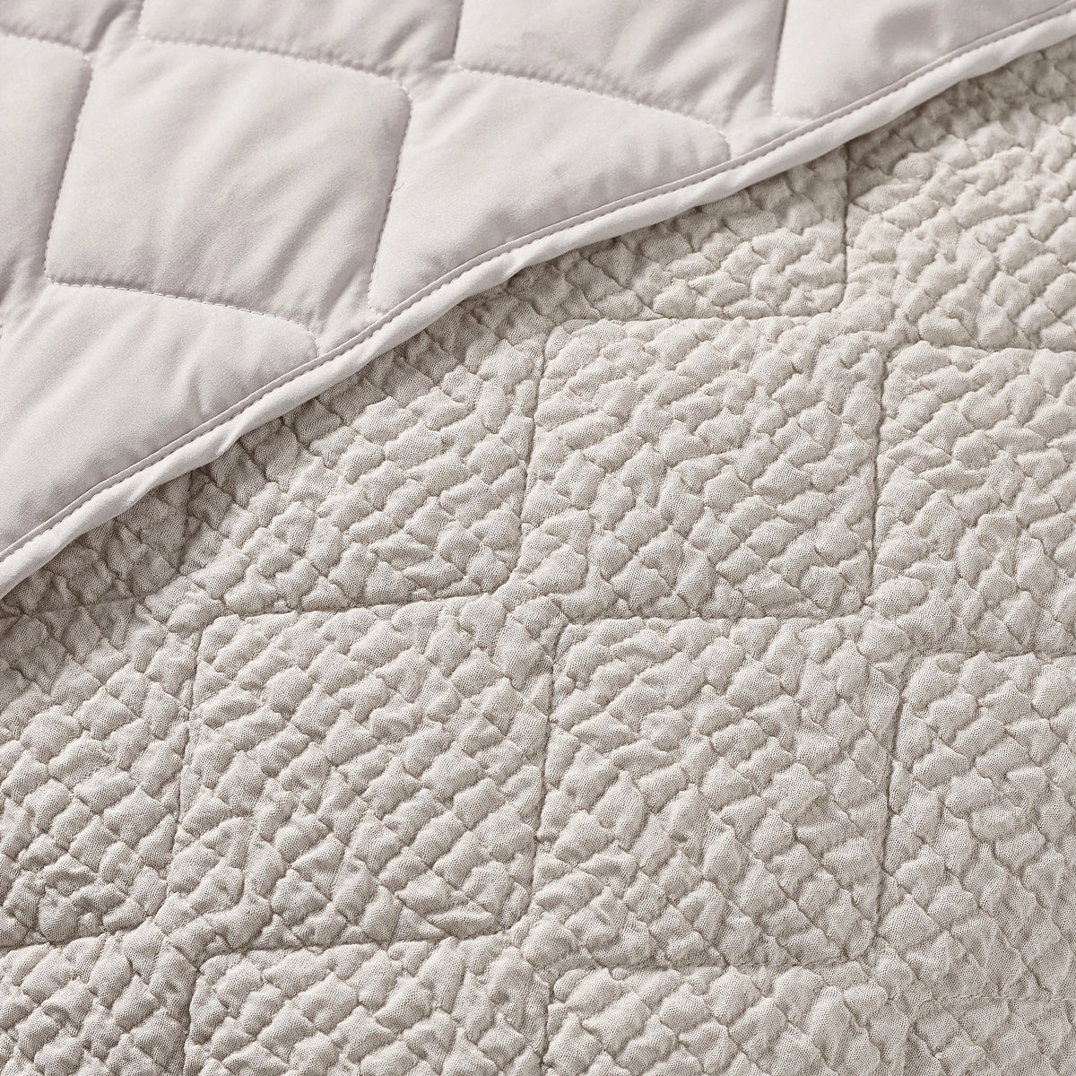 Catherine Lansfield Crinkle Seersucker Texture 220x220cm Bedspread - Natural