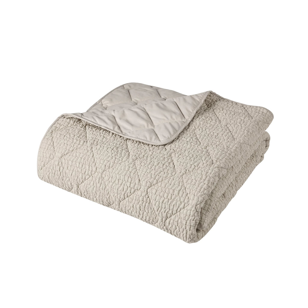 Catherine Lansfield Crinkle Seersucker Texture 220x220cm Bedspread - Natural