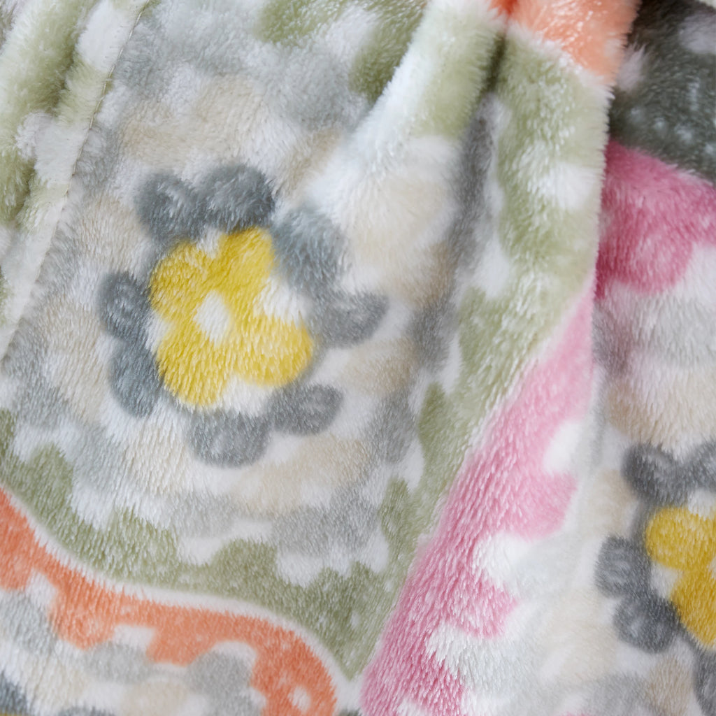 Catherine Lansfield Crochet Print Cosy 130x170cm Blanket Throw Green