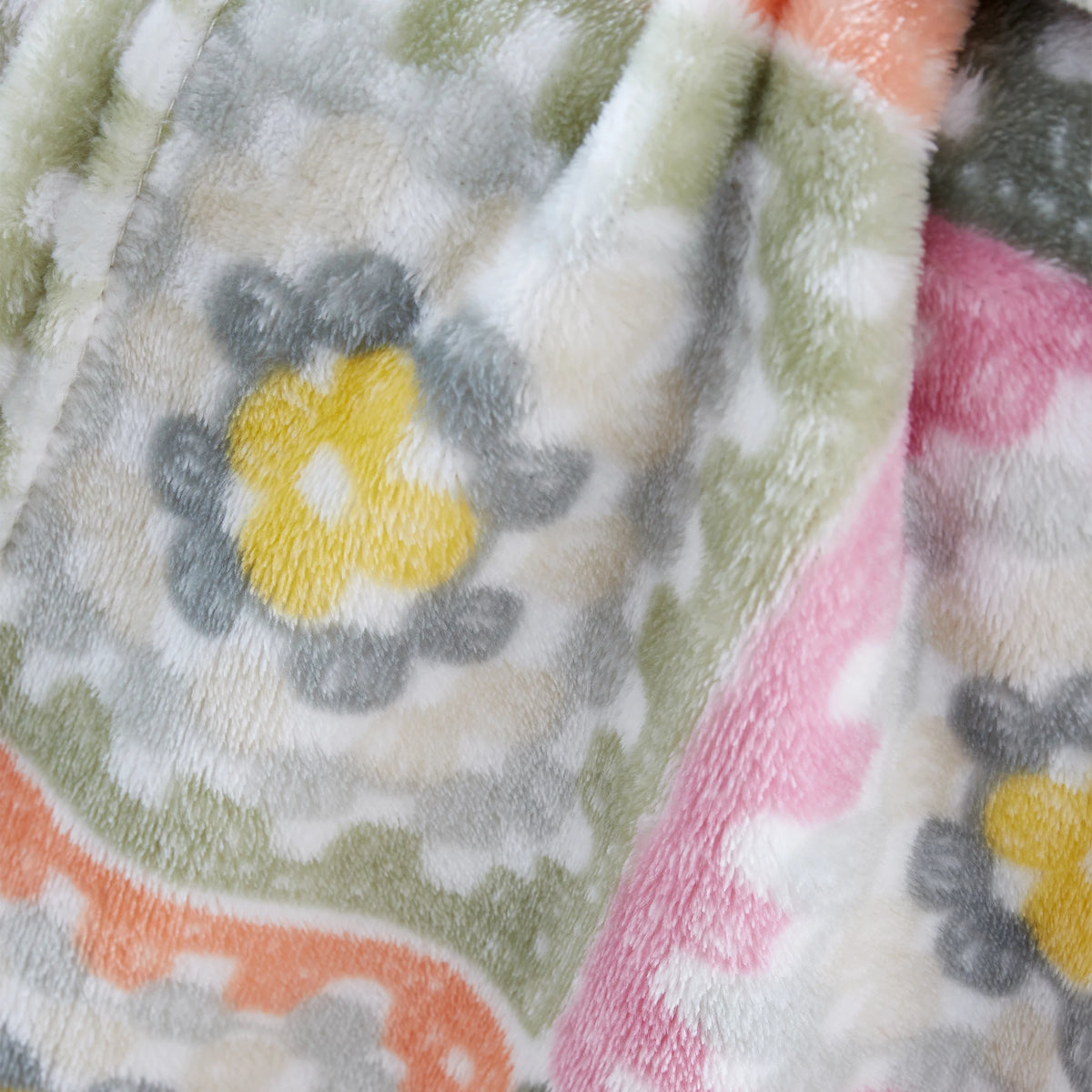 Catherine Lansfield Crochet Print Cosy 130x170cm Blanket Throw Green