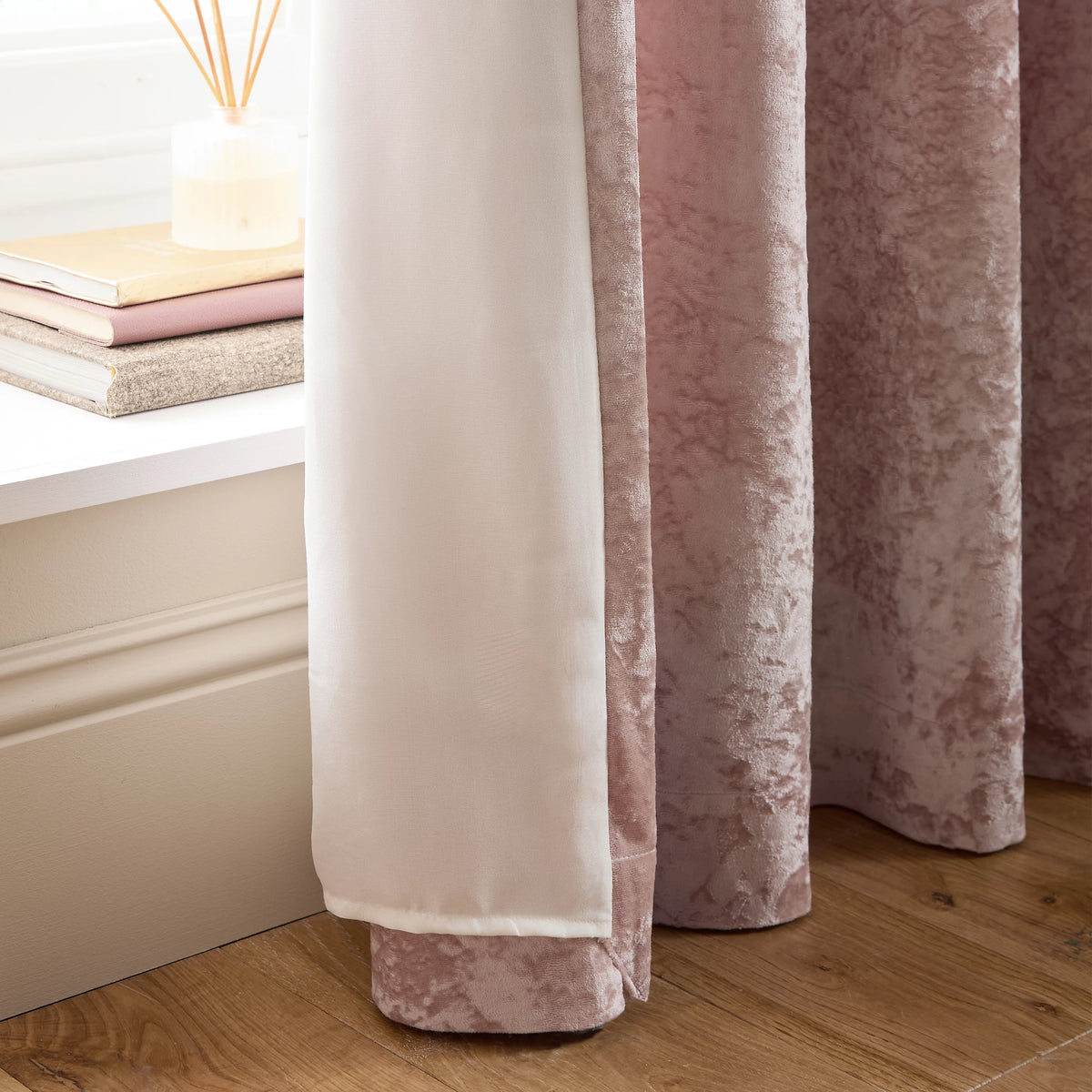 Catherine Lansfield Crushed Velvet Lined Eyelet Curtains in Pink