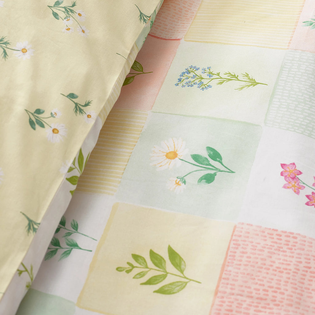 Catherine Lansfield Daisy Patchwork Reversible Duvet Cover Set Yellow