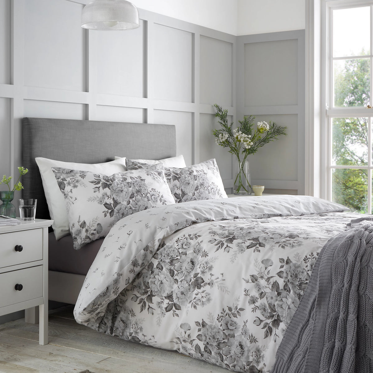 Catherine Lansfield Elinda Floral Reversible Duvet Cover Set Grey