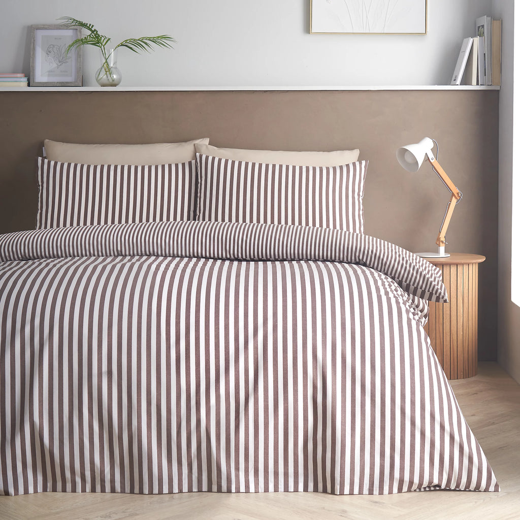 Catherine Lansfield Epping Textured Stripe Reversible Duvet Cover Set Chocolate