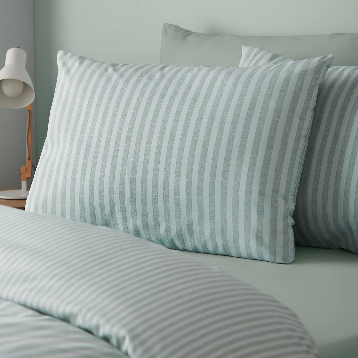 Catherine Lansfield Epping Textured Stripe Reversible Duvet Cover Set Green