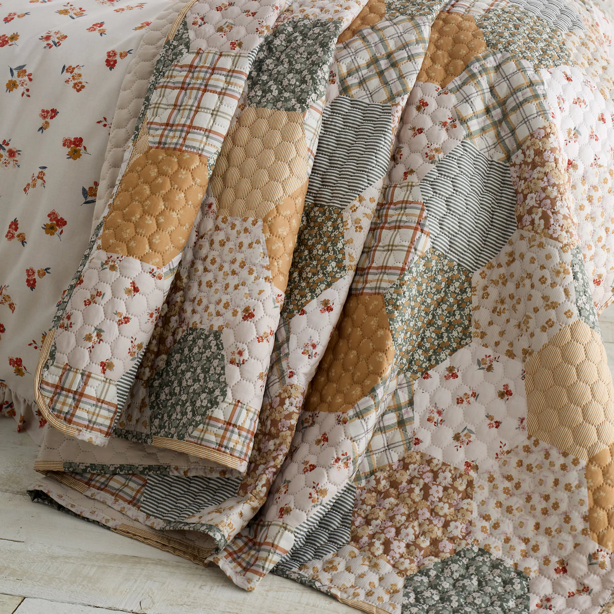 Catherine Lansfield Floral Patchwork Quilted 220x230cm Bedspread Natural